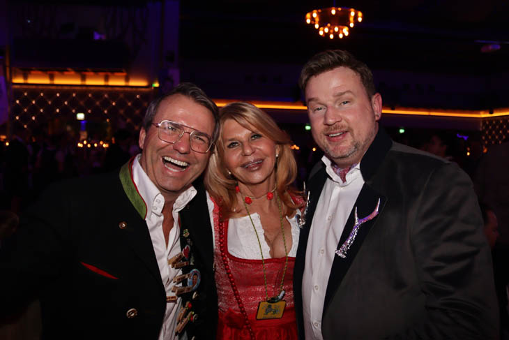 230210filserball152