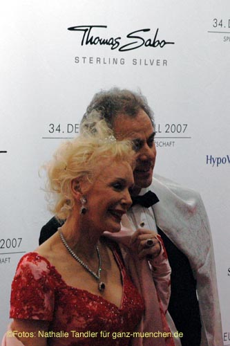 070120nt_filmball111