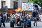 05csd_parade002