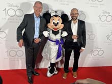 230417disney100-049