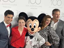 230417disney100-076