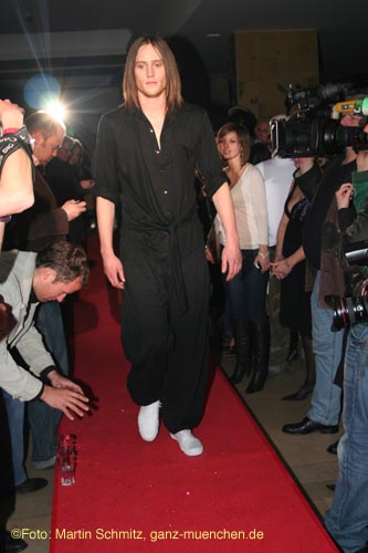 070329fashion_tv082