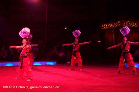 051225circus_krone009