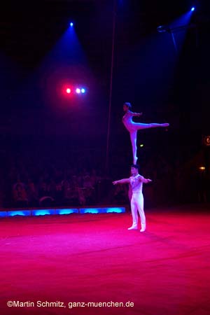 051225circus_krone150
