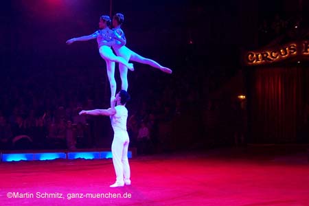 051225circus_krone157