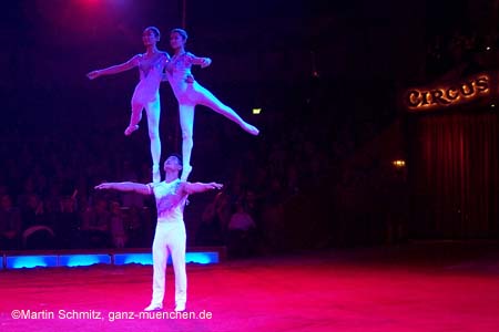 051225circus_krone158