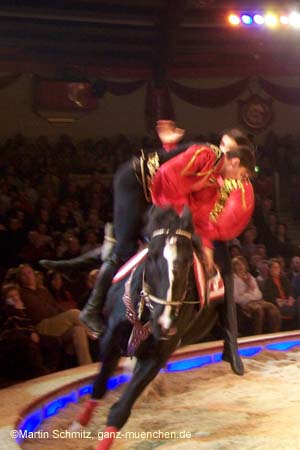 051225circus_krone171