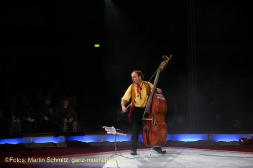 070201krone_clowns10