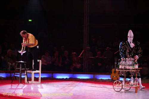 070201krone_clowns12