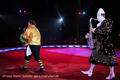 070201krone_clowns14