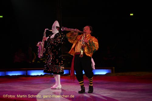 070201krone_clowns15