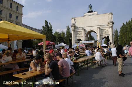 050903streetlife010