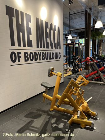 220113golds_gym001
