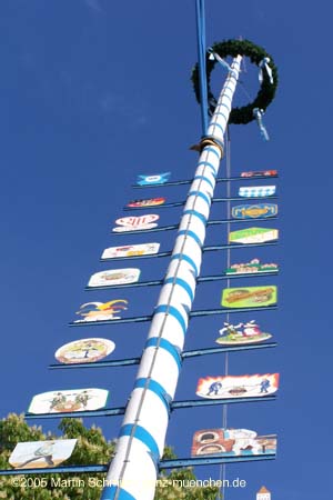050501maibaum_stmartin22