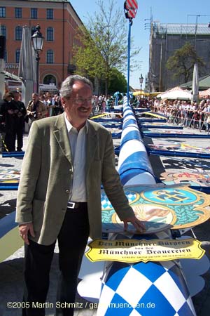 05maibaum_viktualienmarkt42