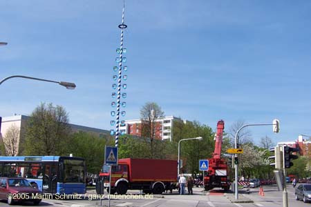 050430maibaum_westkreuz01
