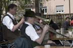 060501brunnwart_maibaum03
