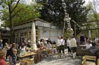060501brunnwart_maibaum27