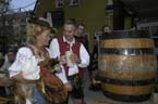 060501brunnwart_maibaum47