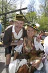 060501brunnwart_maibaum57