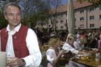 060501brunnwart_maibaum68