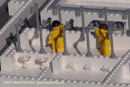 050512legoland_arena82