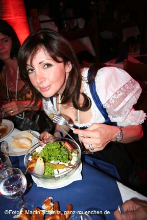 060519nacht_tracht31