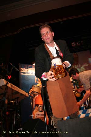 060520nacht_tracht24