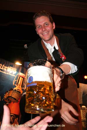 060520nacht_tracht25