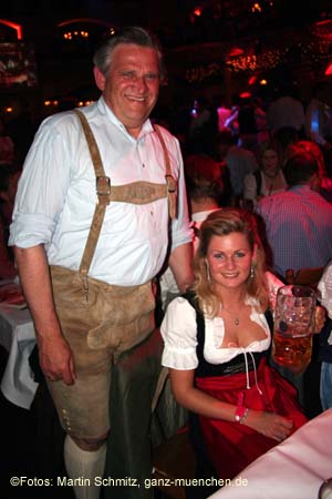 060520nacht_tracht41