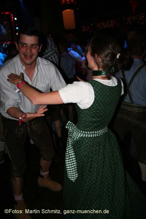 060520nacht_tracht49