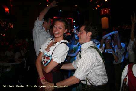 060520nacht_tracht53