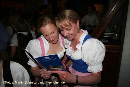 060520nacht_tracht56