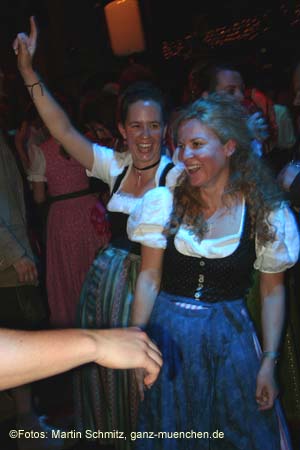 060520nacht_tracht94