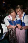 060520nacht_tracht55