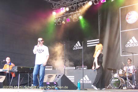 050514adidas_fanpark31