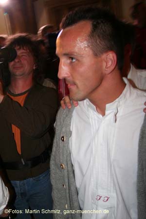 060513fcb_feier_rathaus03