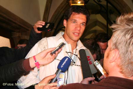060513fcb_feier_rathaus13