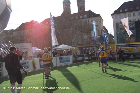 060401hm2_fussball02