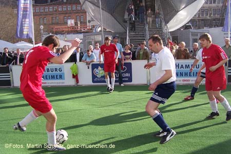 060401hm2_fussball07
