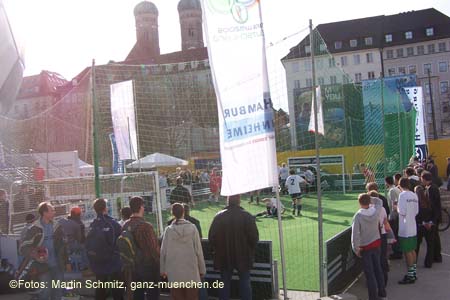 060401hm2_fussball10
