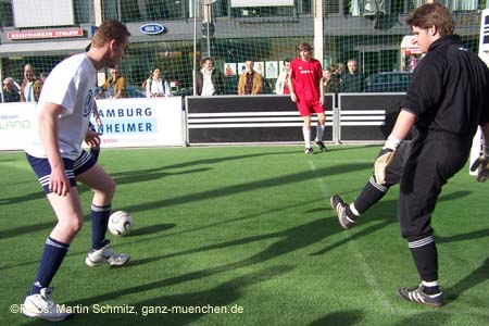 060401hm2_fussball12