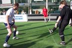 060401hm2_fussball12