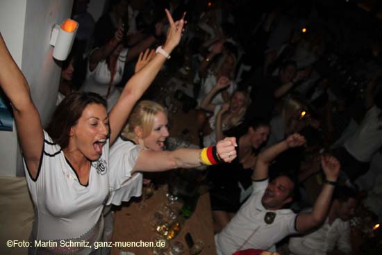 100613wm_cavos043