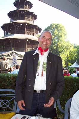 Martin Schmitz (ganz-muenchen.de) auf dem Kocherlball 2003 (Foto: Marikka-Laila Maisel)