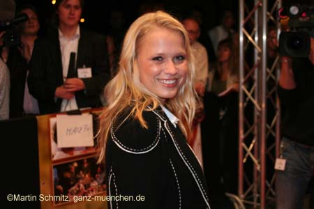 061011crowe_premiere23
