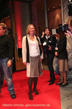 061011crowe_premiere26