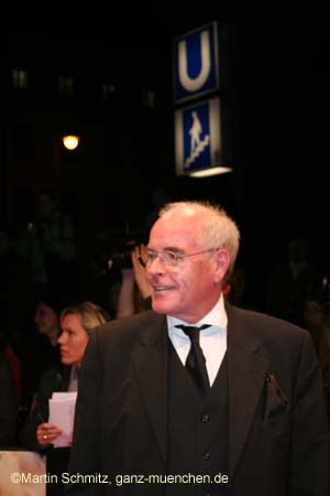 061011crowe_premiere38