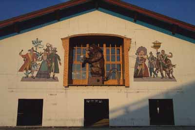 030804wiesnaufbau_q04l0005