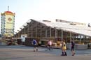 030804wiesnaufbau_q05w0006